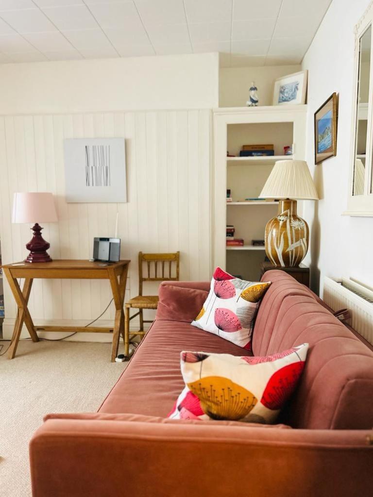 Spacious Comfortable Flat With Free Parking In East Finchley, Muswell Hill & Close To Alexandra Palace London Eksteriør billede
