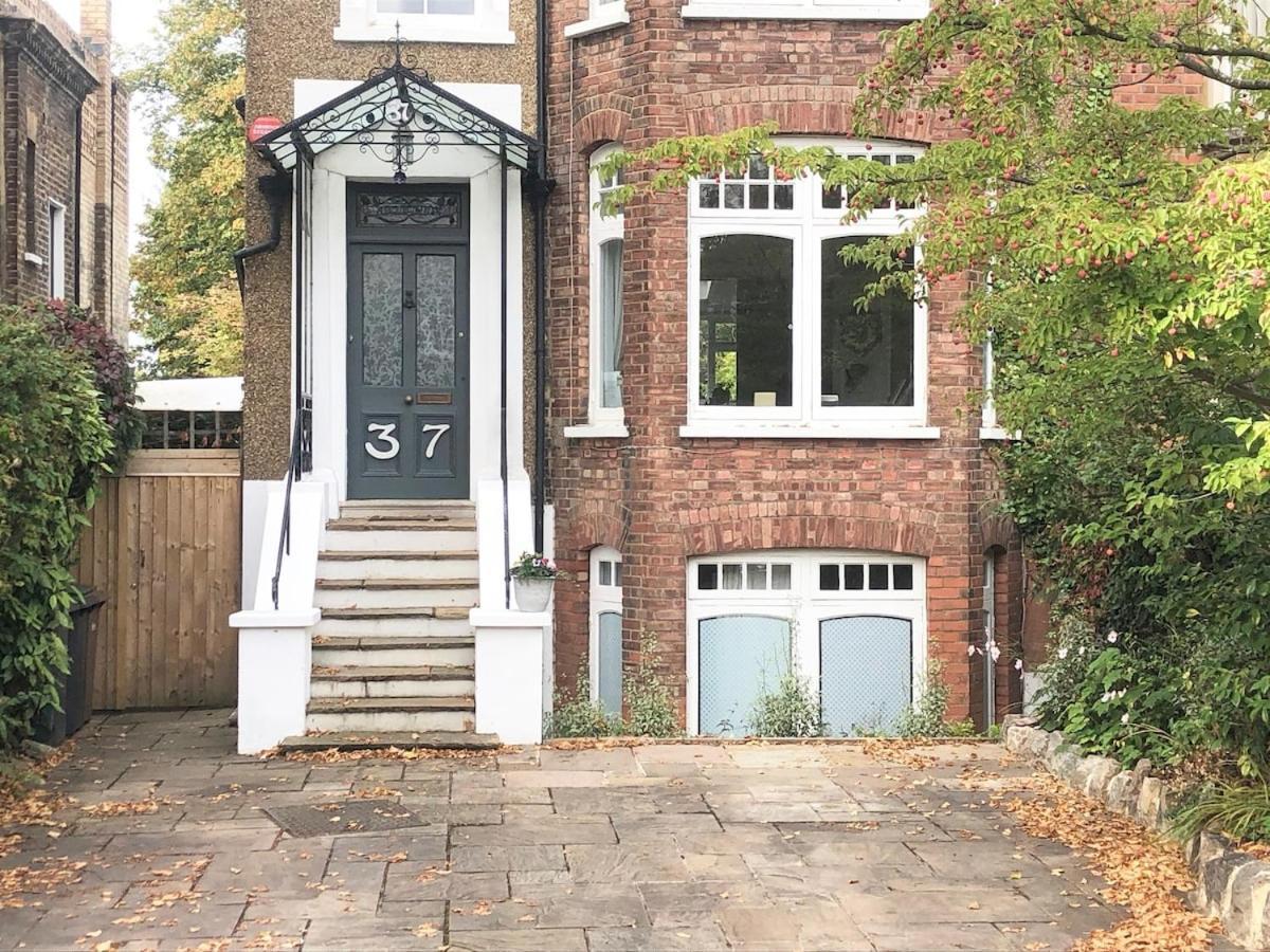Spacious Comfortable Flat With Free Parking In East Finchley, Muswell Hill & Close To Alexandra Palace London Eksteriør billede